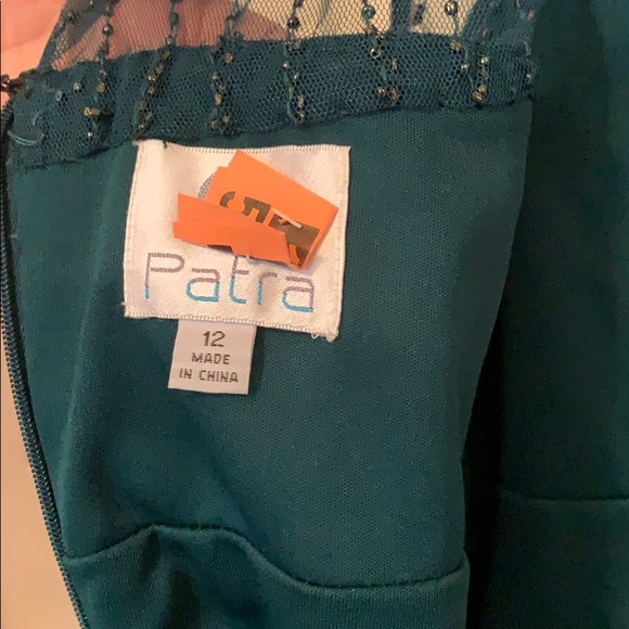 Patra Green Event Dress - Picture 5 of 8